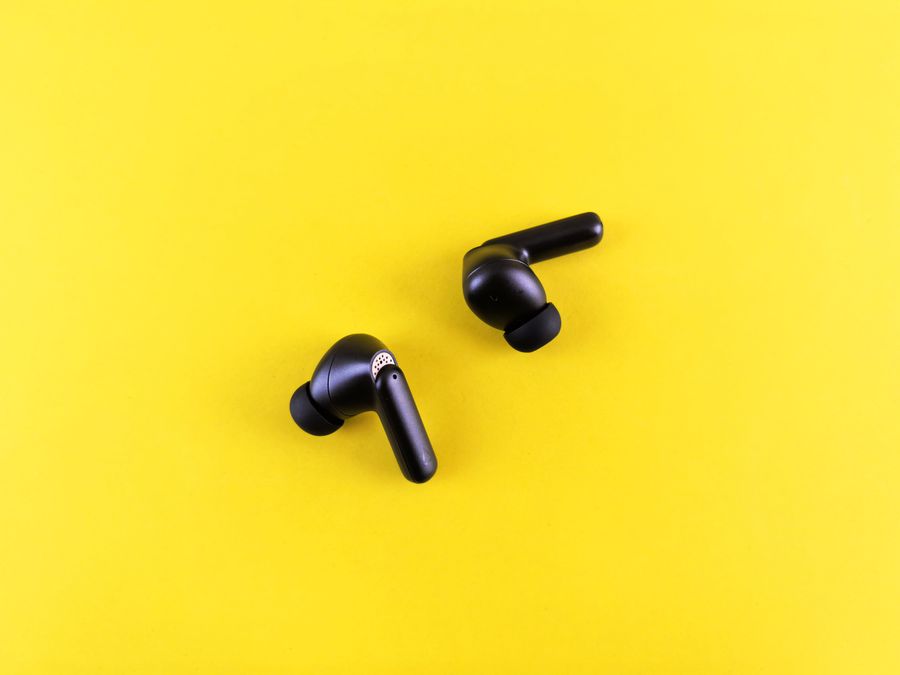 ওয়্যারলেস ইয়ারবাডস - True Wireless Earbuds